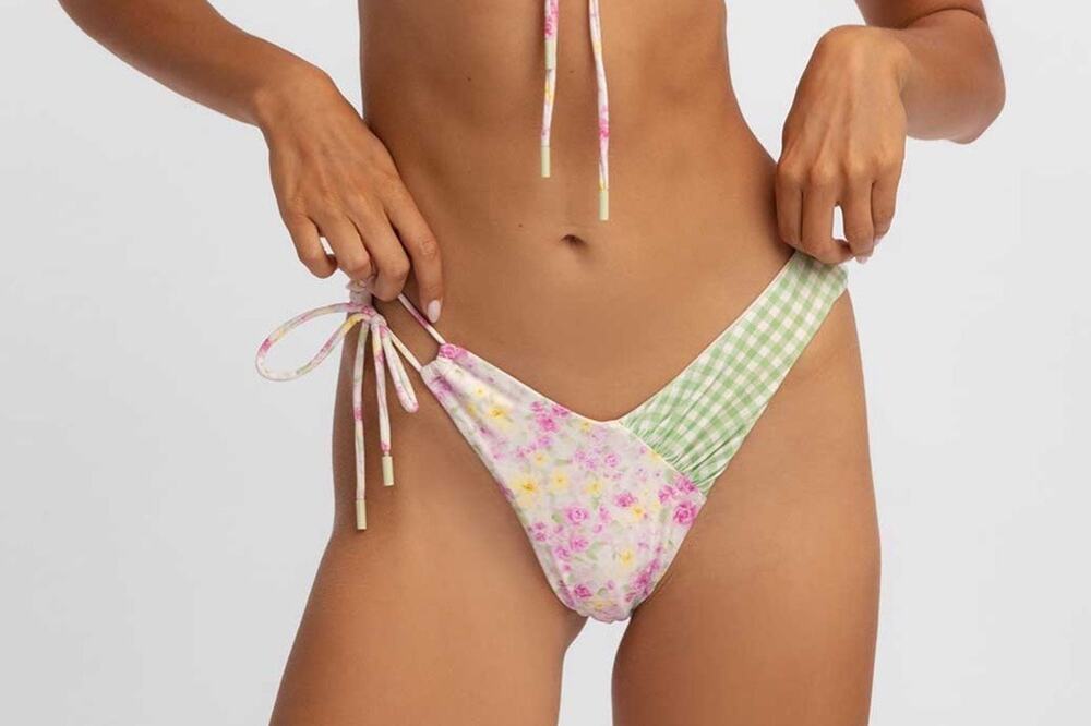 NWT $60 Blackbough Size Large Alana Tie Front Cheeky Bottoms Bikini Floral Pink